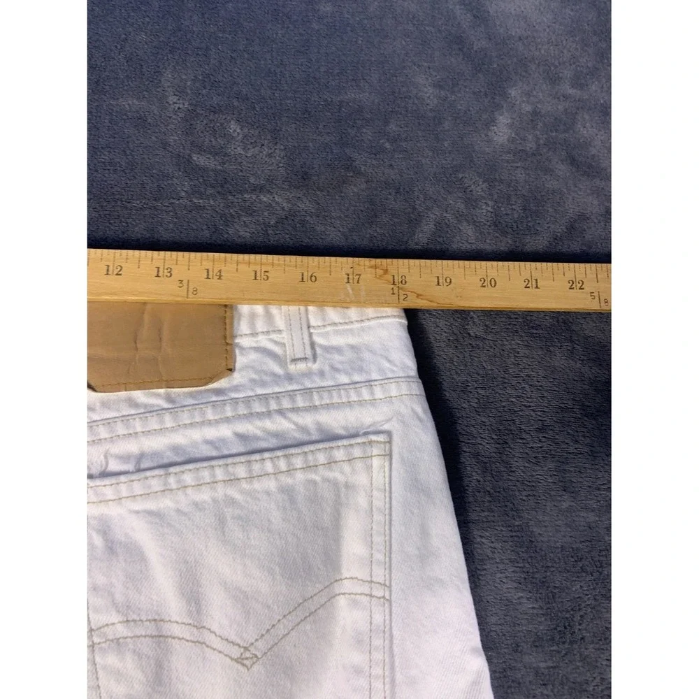 Vintage Levi's Orange Tab White Denim Shorts Men's Relaxed Fit 90s EU 35